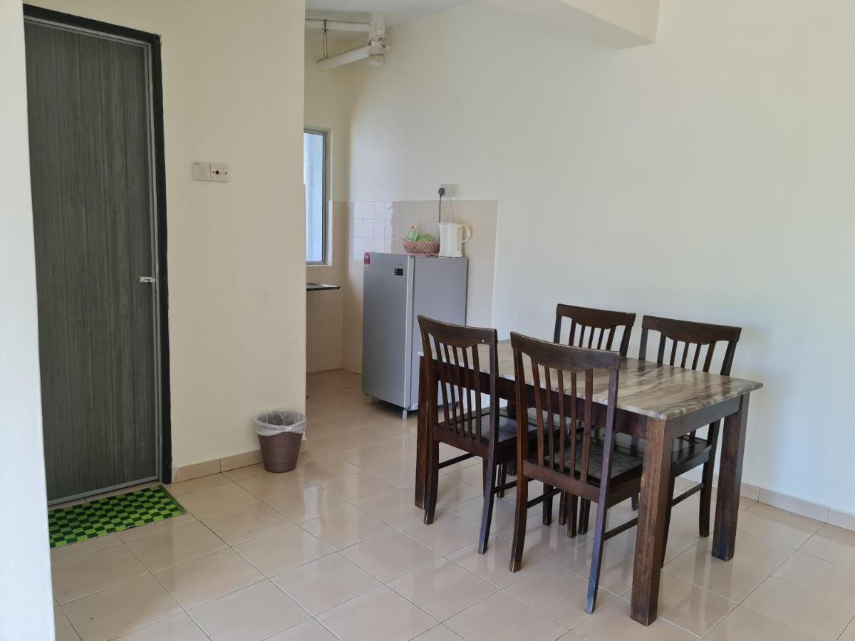 Sunshine Bay Resort Port Dickson Exterior foto